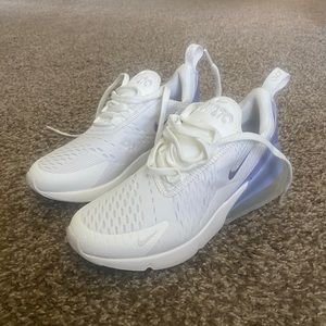 Brand new Nike air max shoe